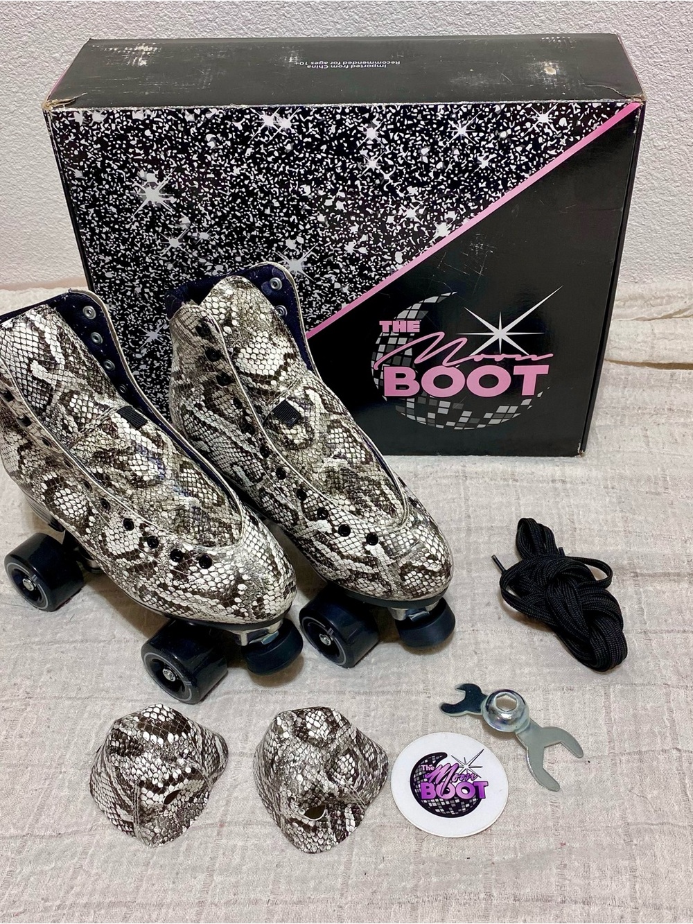 Moon Boot Moonlight Roller Skates Charmer New In Box